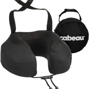 Best travel neck pillow! Like new, never used.